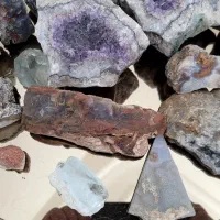 سنگ راف|جواهرات|ری, شهید بهشتی|دیوار