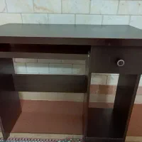 میزکامپیوتر با یک کشو