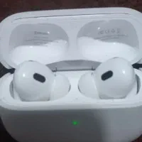 ایرپاد مدل AroPro II ANC از برند Beecaro است