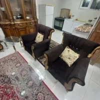 مبل شیک پارچه ای مخمل ۷ نفره در حد نو با میز وسط|مبلمان خانگی و میز عسلی|بهشهر, |دیوار