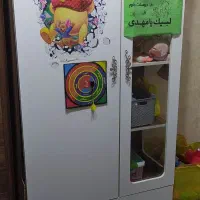 کمد ام دی اف ،سیسمونی