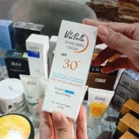 ضد آفتاب لاکچری کوین