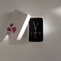 ست اکسسوری نقره‌ای صلیب