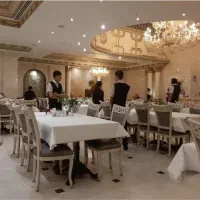 استخدام سالن کار و ویتر