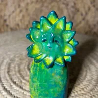 مجسمه دست ساز