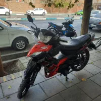 تی وی اس راکز|موتورسیکلت|ری, سیزده آبان|دیوار