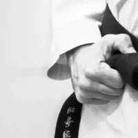 مربی ورزش رزمی و فیتنس