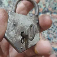 سلام  قفل  کهنه قدیمی ساخته  کشور آلمان