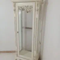 ویترین سالم بدون آیینه پشت  رنگ کرم استخونی