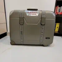 چمدان|کیف، کفش، کمربند|ساوه, |دیوار