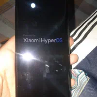 موبایل آکبند یه روز روشن شده.