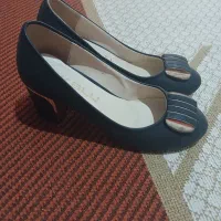 کفش|کیف، کفش، کمربند|آباده, |دیوار