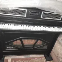 بخاری پیانوی نو و درب آلومینیوم تمیز