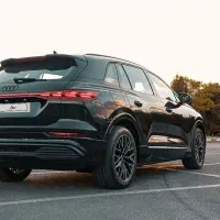 حواله خودروی وارداتی آئودی مدل 2025 Q5 e tron