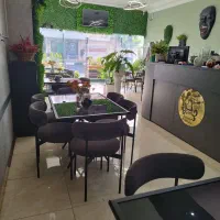 پرسنل خانم جهت کار در کافه