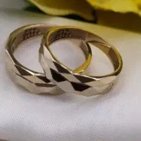 فروش حلقه ازدواج700تومنی اماده ب ضامن