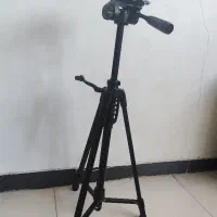 سه پایه دوربین حرفه ای