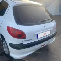 206 بدون رنگ