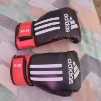 بوکس نو آدیداس اصل اتیقه کپشن را بخون