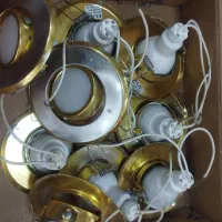 لامپ هالوژن  پریز  و کلید پریز برق و جای لامپ سقفی|لامپ و چراغ|رشت, چمارسرا|دیوار