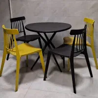 میزوصندلی و نئون مغازه