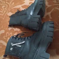 نیم بت و کفش سفید شیک|کیف، کفش، کمربند|سوسنگرد, |دیوار