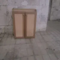 جاکفشی و میز