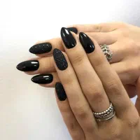 خدمات کاشت ناخن و تتو