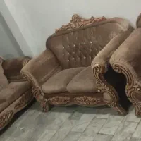 مبل ۷ نفره تمیزقیمت مناسب تخفیف به دلیل پارگی جزئی