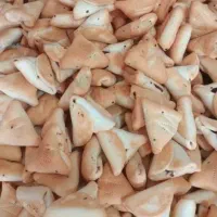 نیرو خانم کاربلد برای پخت کلوچه خرمایی