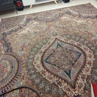 یک عددفرش 12متری نو نو هست