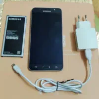 گوشی سامسونگ galaxy J7