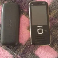 گوشی N78  و گوشی ساده نوکیا ۱۰۶