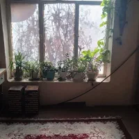 حیاط-84-متری-دو-طبقه-بر-خیابان-اصلی