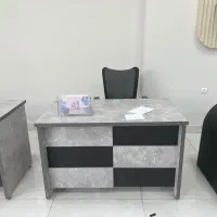 فروش فوری دو عدد میز مشاور ام دی اف