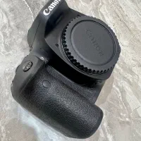 دوربین کنون ۹۰D بادی