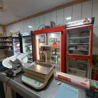 فروشنده خانوم