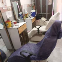 وسایل اریشگاه زنانه تمام لوازم  سالن توافقی نو است