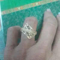 انگشترهای رنگ ثابت زنانه