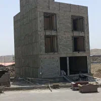 ویلایی زمین ۲۰۰ متر با ۱۸۰متر بنا