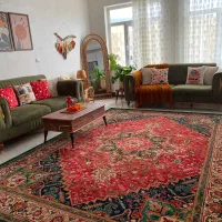 فرش ایلیاتی با رنگ سبز و قرمز