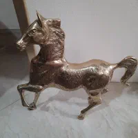اسب برنجی