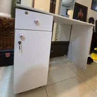 میز ناخن و میز تحریرکارکرده ساخت سفارشی