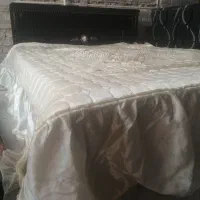 تخت و تشک