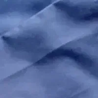 تعدادی لباس فرم مدرسه پسرونه