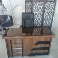 فروش صندلی اداری و میز با قیمت خوب