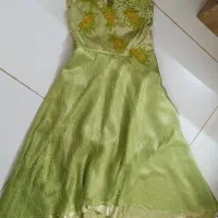 لباس مجلسی|لباس|تربت‌حیدریه, حسنی بالا|دیوار