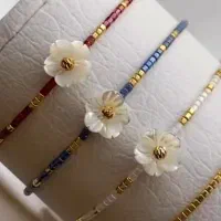 اکسسوری گردنبند و دستبند و پابند و گوشواره