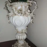 گلدان و آینه