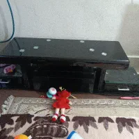 میز تلویزیون شیشه ای